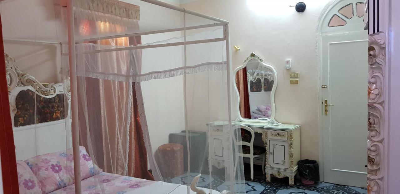 Twin Room with Private Bathroom