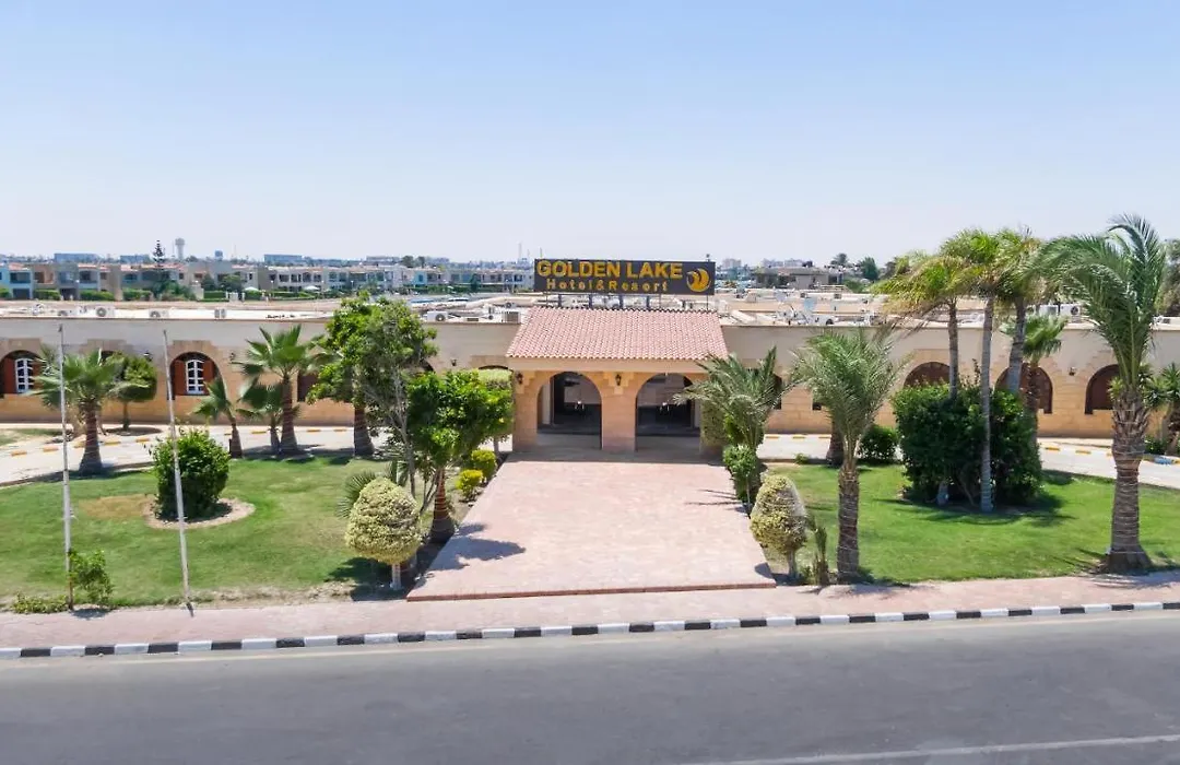 Golden Lake Marina Hotel-1