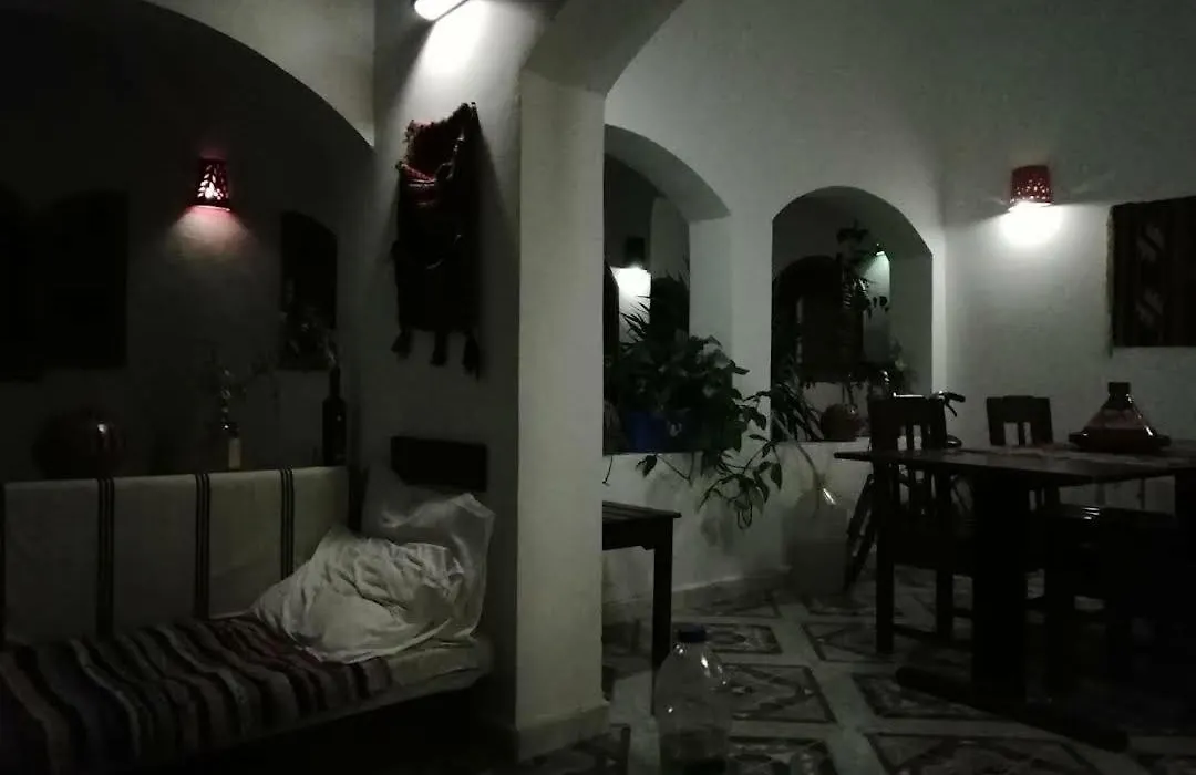 Full Moon Hotel-1