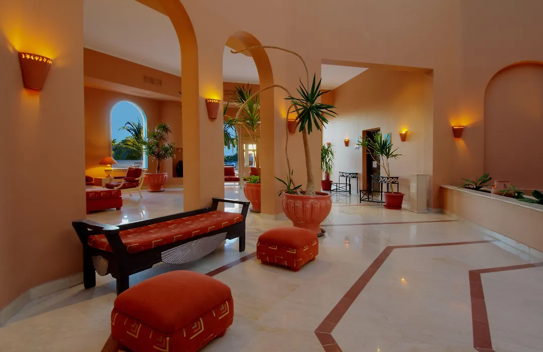 Club Paradisio (Adults Only)-1