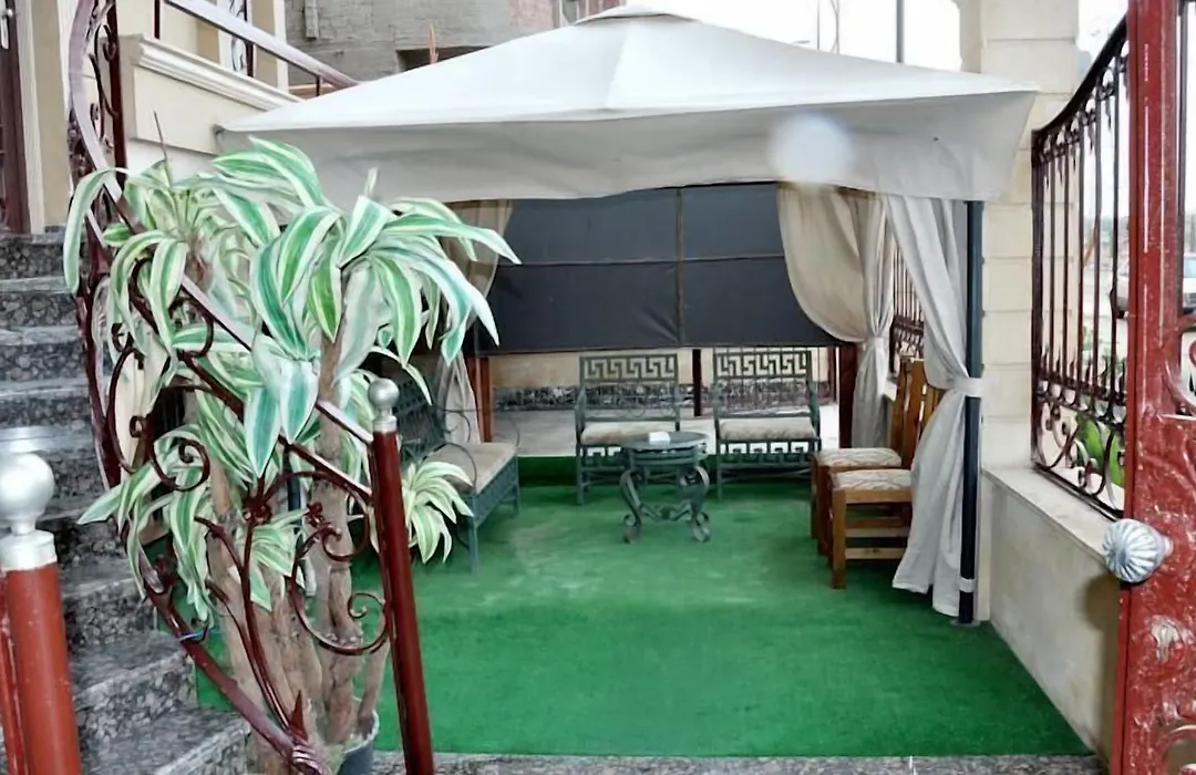 Cairo Plaza Guest House-1