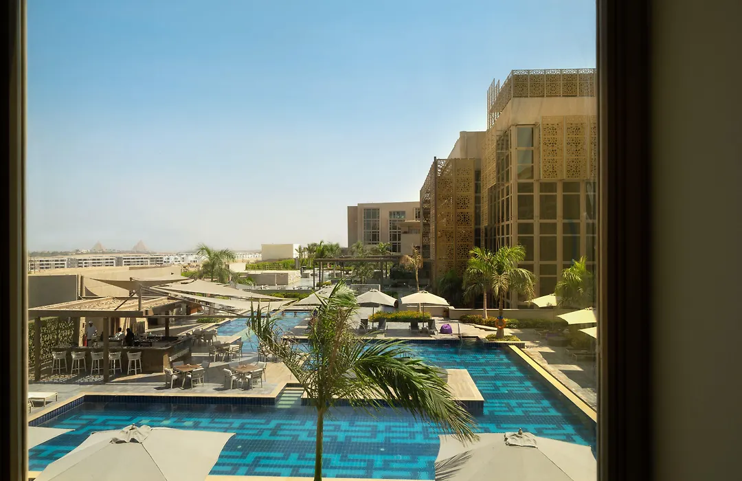 حياة ريجنسي كايرو ويست-1