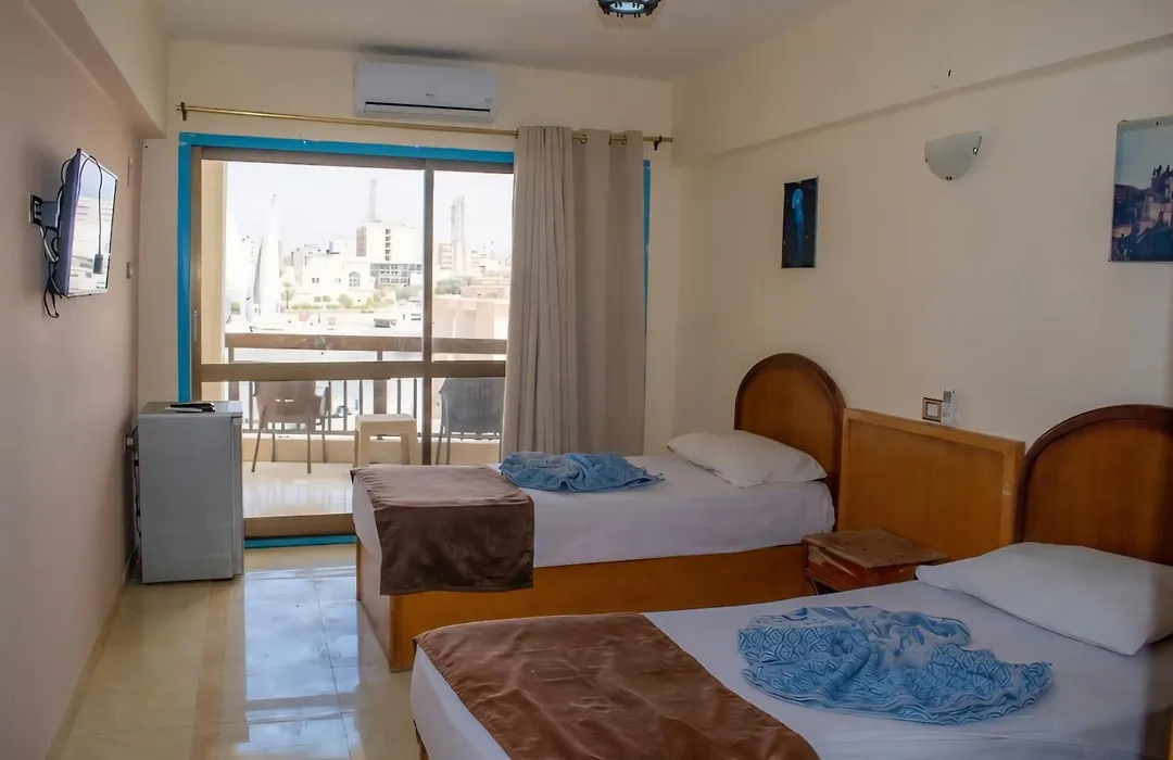 Royal Crown Hotel Marsa Matruh-1
