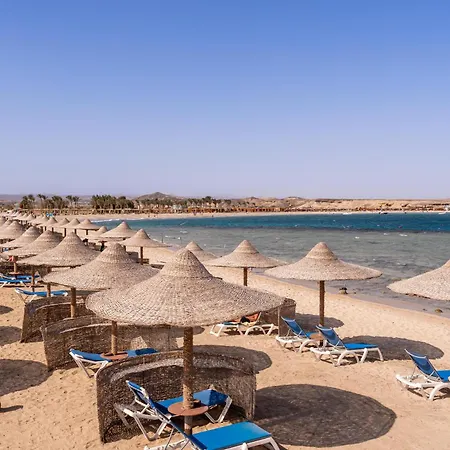 Malikia Resort Abu Dabbab-2