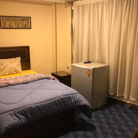 3 Pyramids View Inn-2