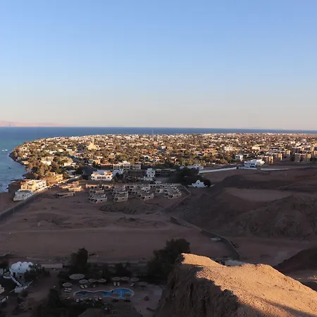 The Bedouin Moon-2