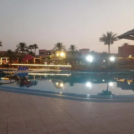 Palmera El Sokhna Chalets Families Only-2