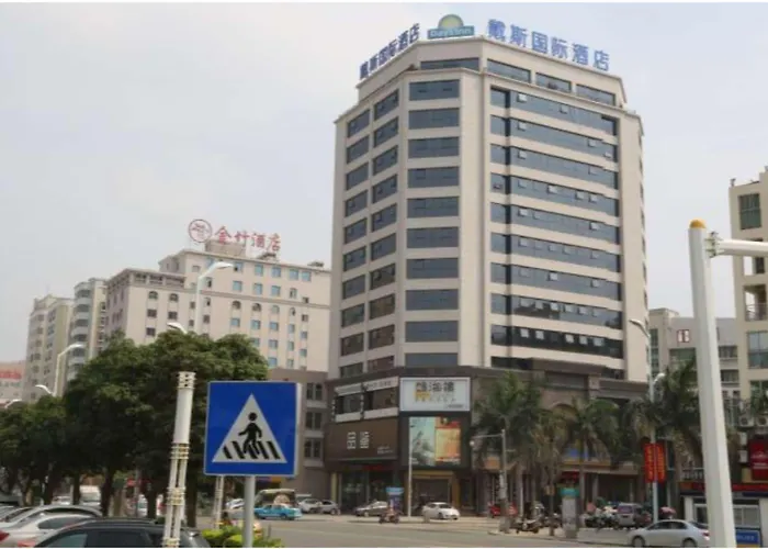 Royal House Hotel