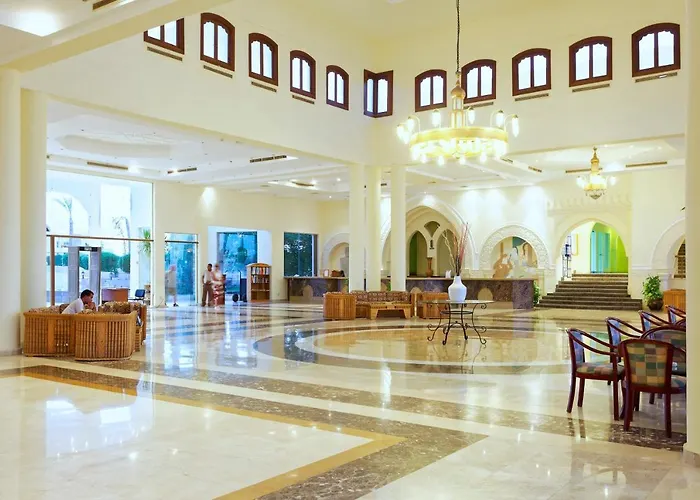 Pensee Royal Garden Beach Resort El Qoseir