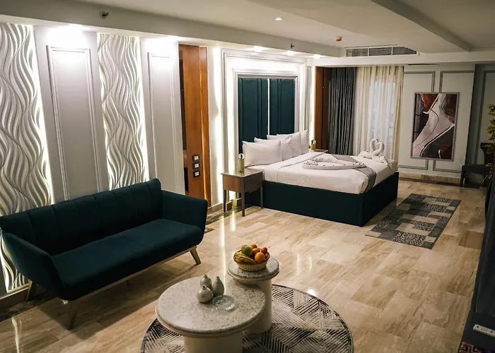 Grand Hotel Port Said