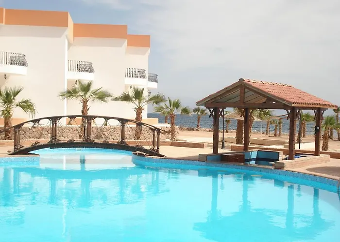 Miami Beach Hotel دهب