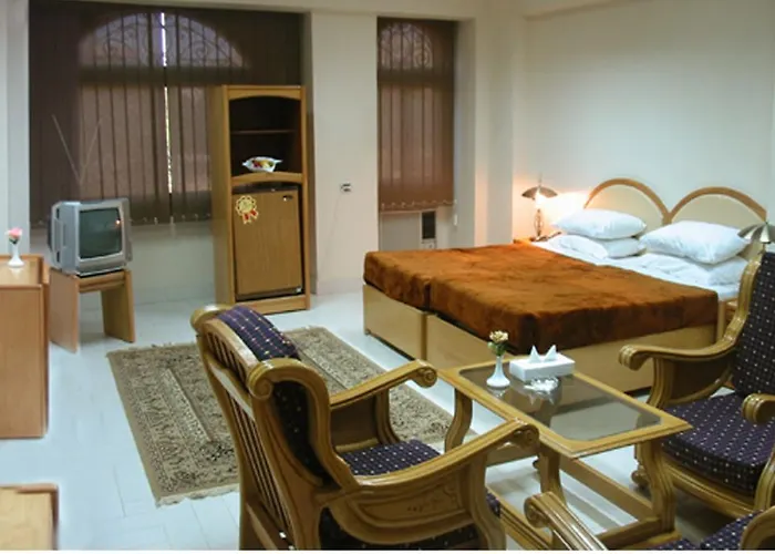 Royal House Hotel