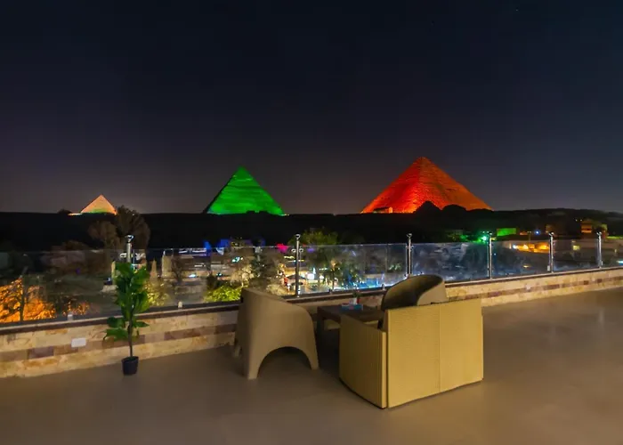 Panorama Pyramids Inn